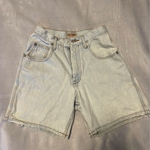 Vintage Guess Denim Shorts, light wash, high rise mom jeans style 10929